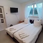 Mioritza Vendégház 3*