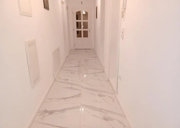 Mioritza Πανσιόν