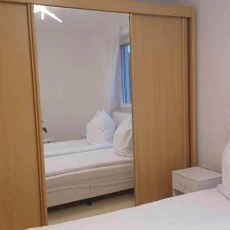 Mioritza Pensión 3*